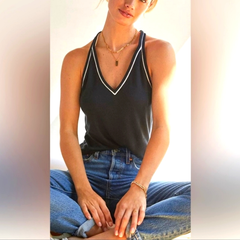 New Maeve By Anthropologie V Neck Tank Size Small